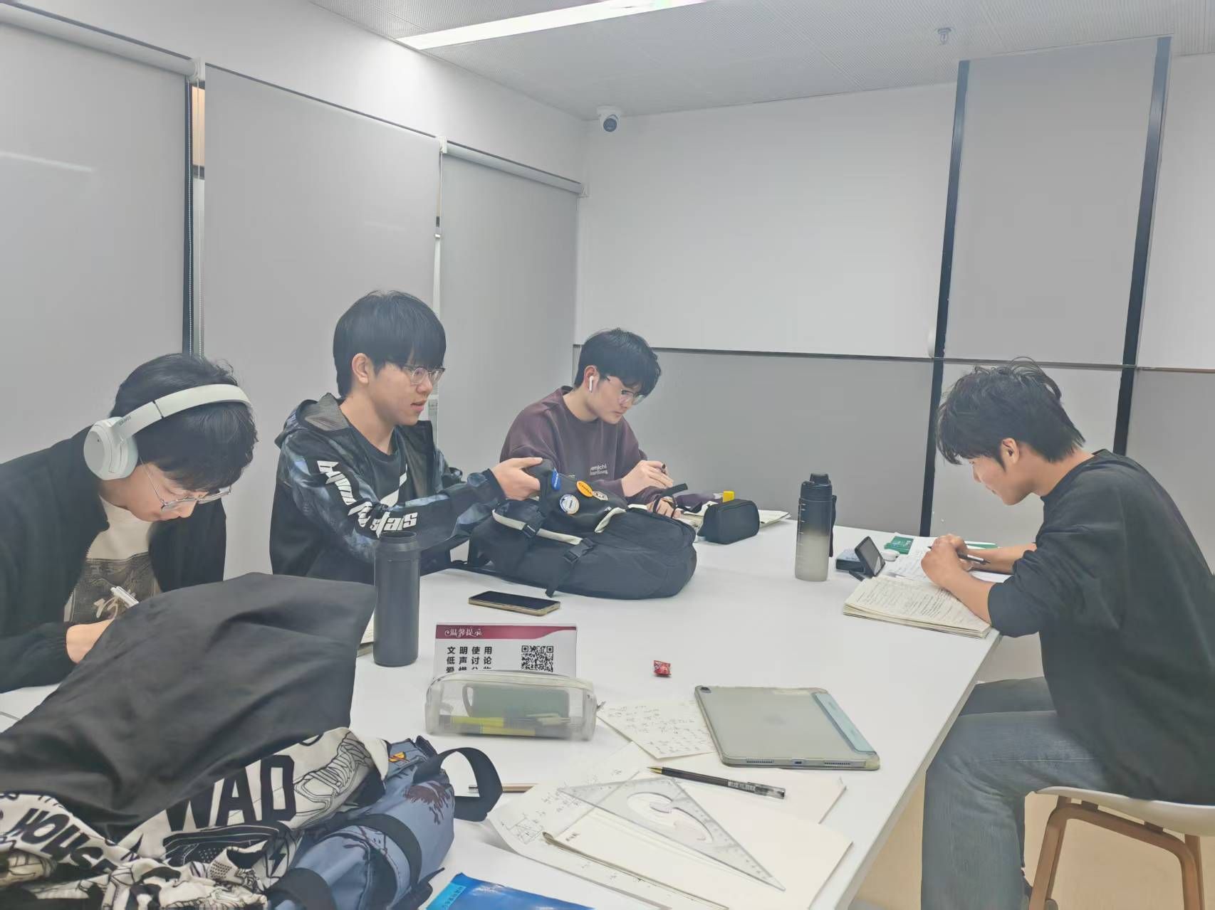 fde13d2fa17f5e7eb0258e259e56a0ba